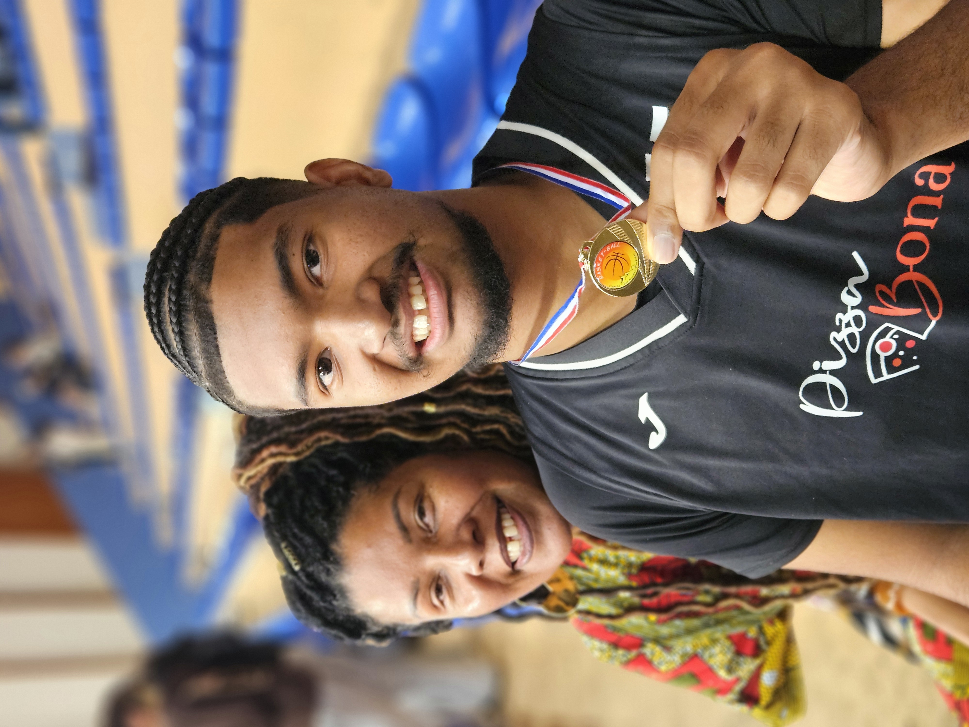 Gautier Varon avec sa médaille